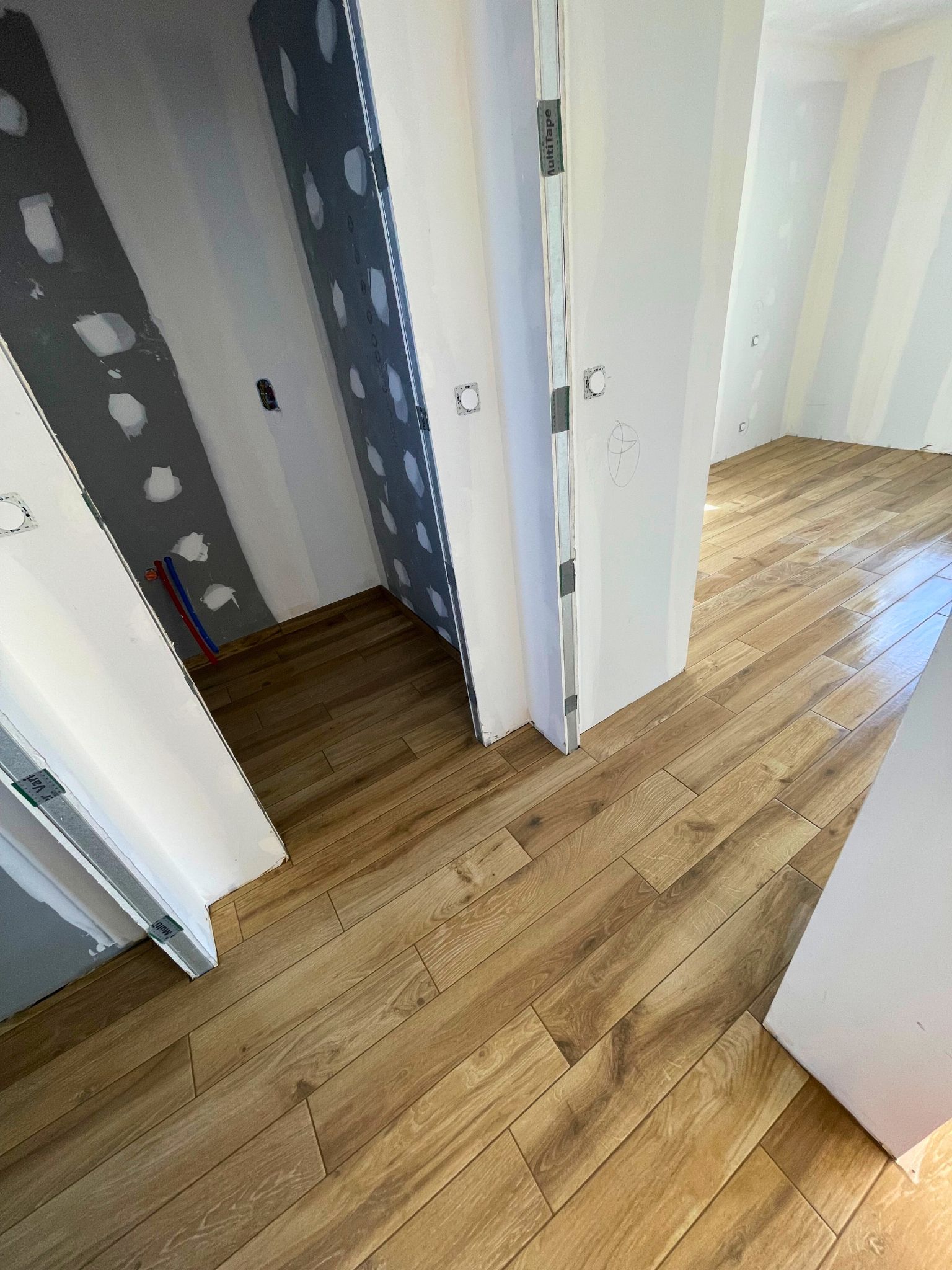 Carrelage en imitation plancher